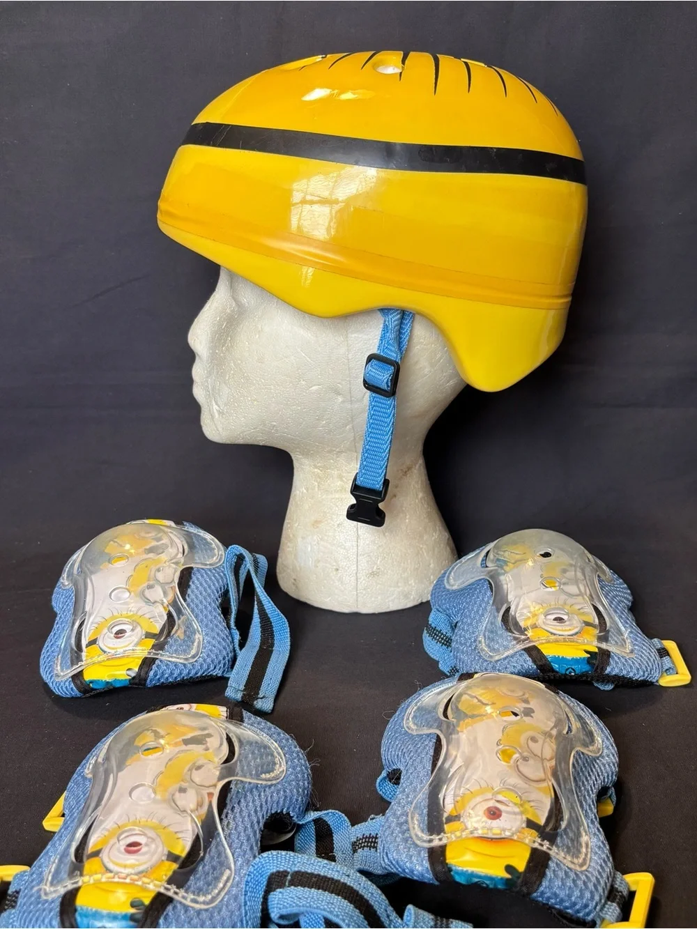 Despicable Me Minion-themed Kids Yellow & Light Blue Helmet and Knee/Elbow Pads